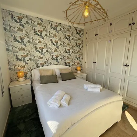 Apartment Family Escape, Oasis Parque *