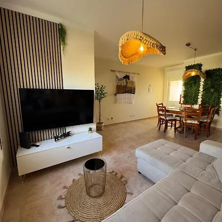 Family Escape, Oasis Parque Apartment *